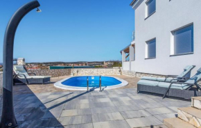 1 Bedroom Cozy Apartment In Krk